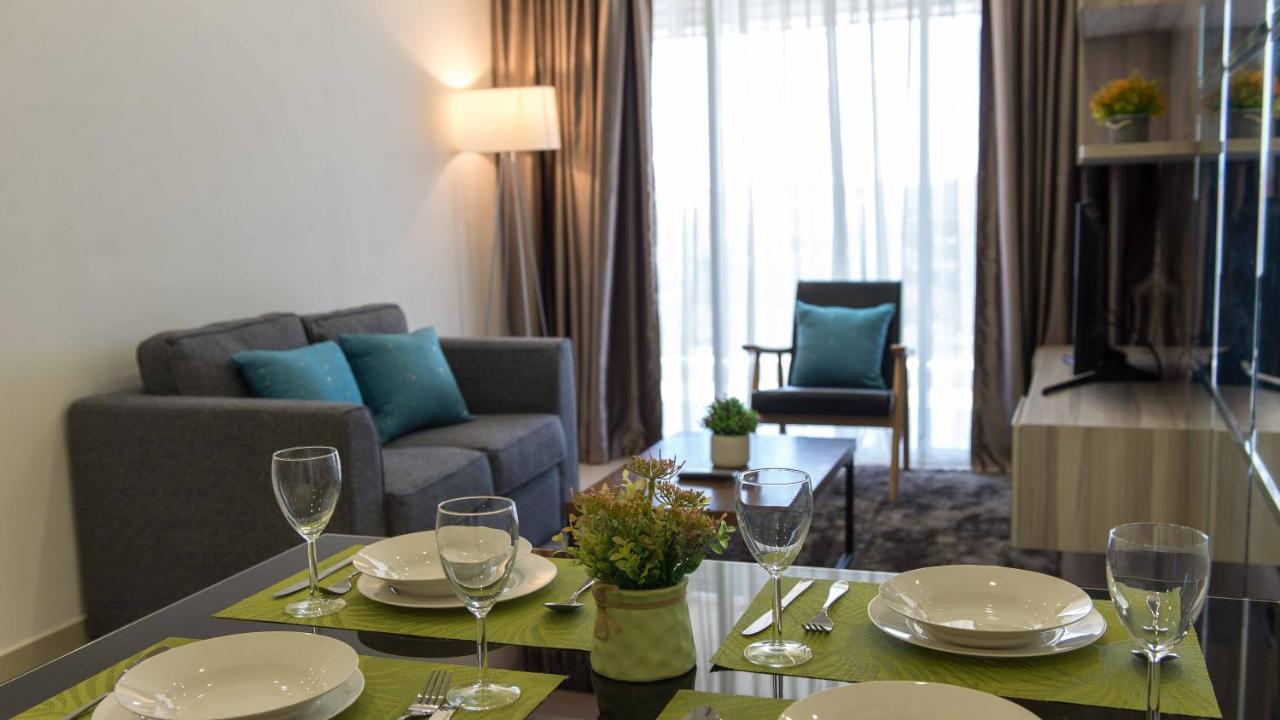 เอนคอร์ป มารีนา สวีท บาย ไอโคนิค บลิส Hotel นุสาจายา ภายนอก รูปภาพ